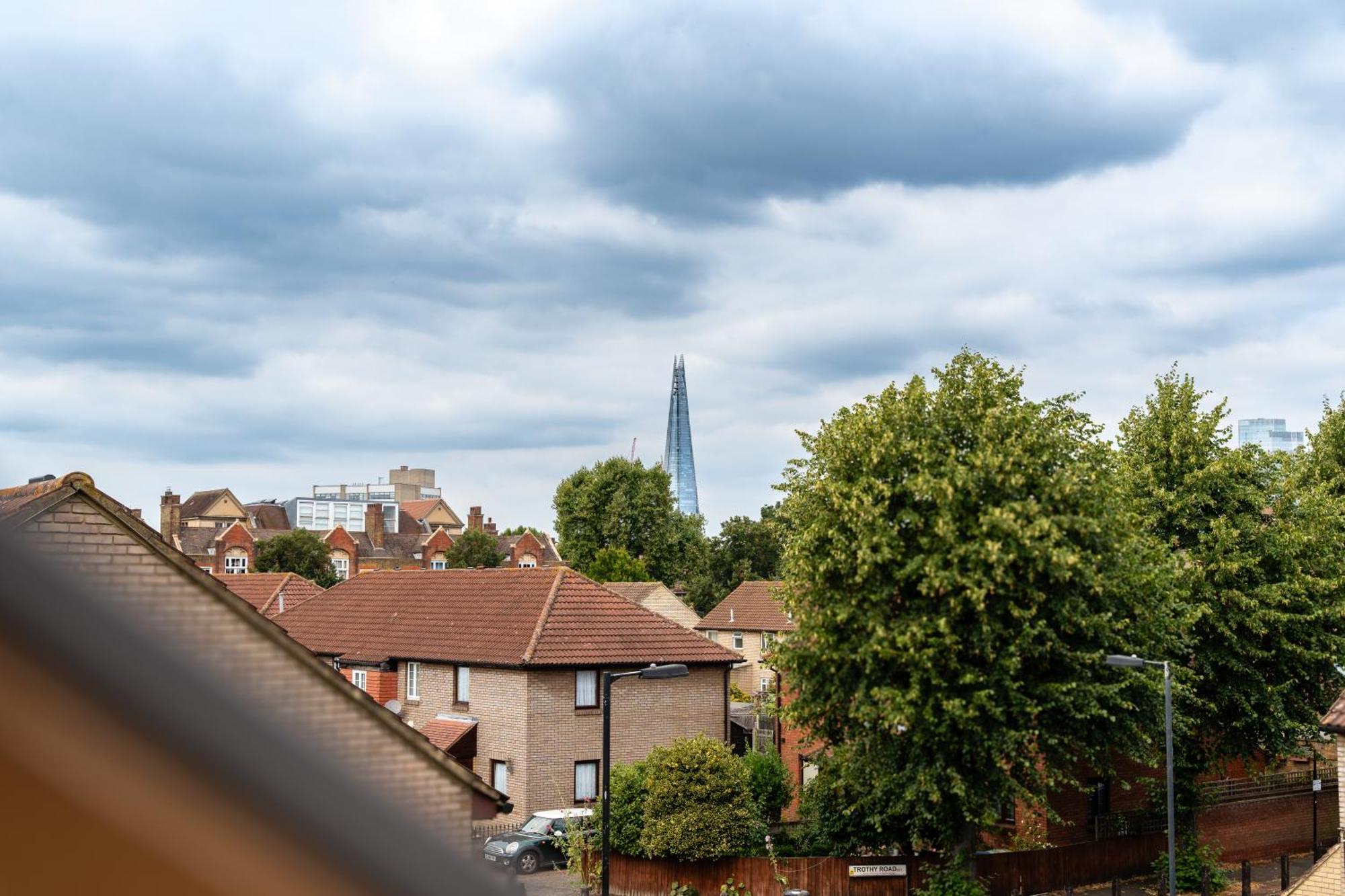 Shard View 3 Bed Entire Home London Exteriör bild